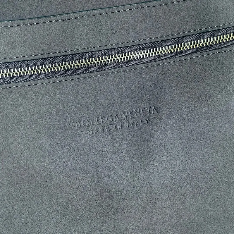 All categories 💚 Authentic bags 💚 BV 2025 new Bottega Veneta large plaid woven men's briefcase